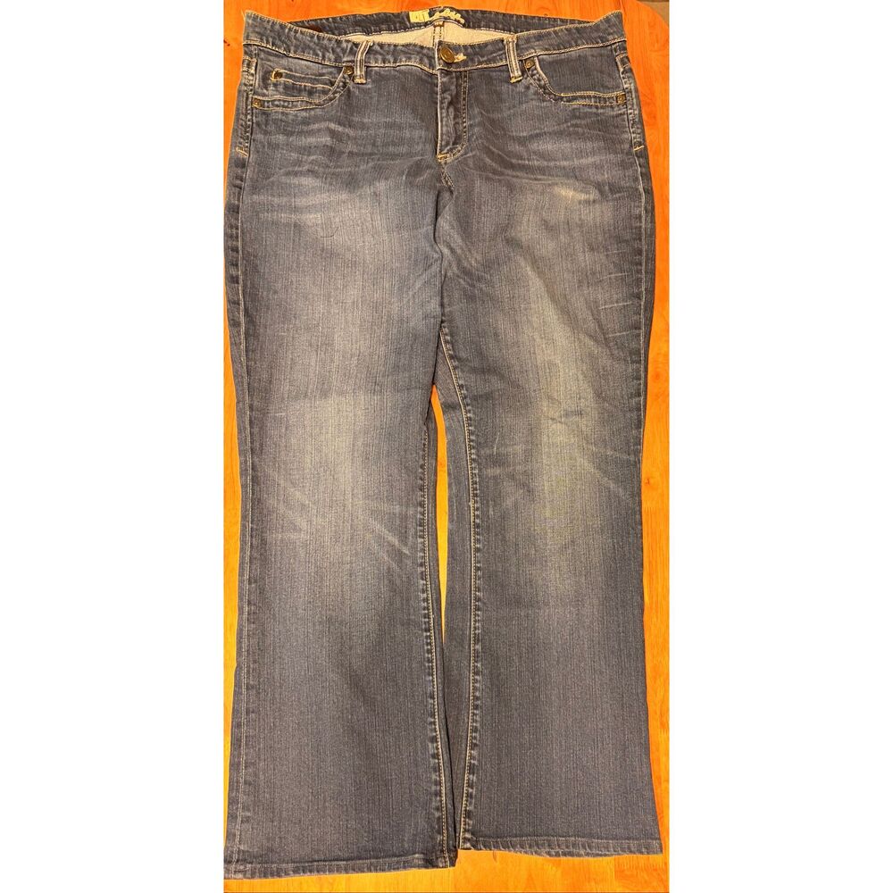 Kut From The Kloth Bootcut Flare Mid Rise Medium Wash Denim Jeans Size 16W